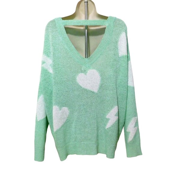 Main Strip Sweater Top M Green Lightweight Hearts Pattern 3/4 Sleeve NEW - Picture 3 of 6